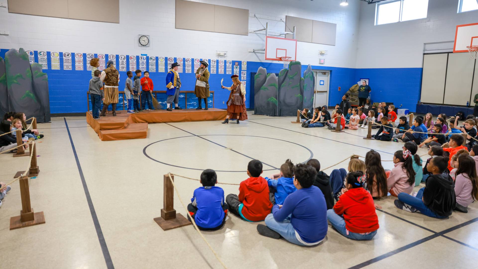 Students Take Production to Local Schools | Grand View University - Vimarsana News